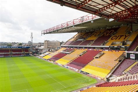 Alle spieler der jeweiligen mannschaften werden mit ihrem alter, der nationalität, der vertragslaufzeit sowie dem aktuellen marktwert angezeigt. STADIUM ENTRY DETAILS FOR SCUNTHORPE UNITED MATCH - News ...