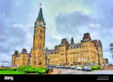 Canadian Parliament Building In Ottawa Stock Photo Alamy