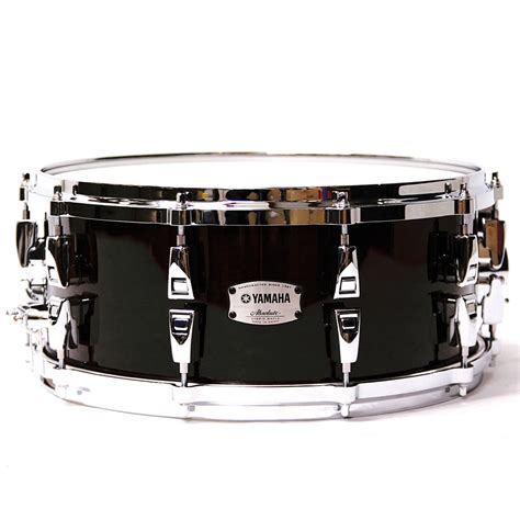 Yamaha Absolute Hybrid Maple 14 X 6 Solid Black Snare Drum Snare Drum