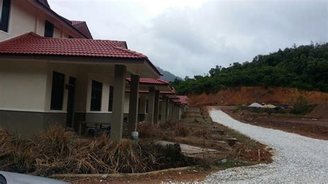 Jalan desa utama kuala lumpur 58100. KELANTAN : 1 1/2 Sty Semi D Taman Desa Murni Gemilang Gua ...