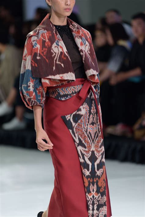 Model Batik Model Desain Baju Batik Modern Terbaik Untuk Wanita Saat Jual Baju Wanita