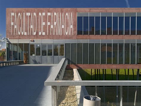 Aulario de la Facultad de Farmacia de la Universidad ...
