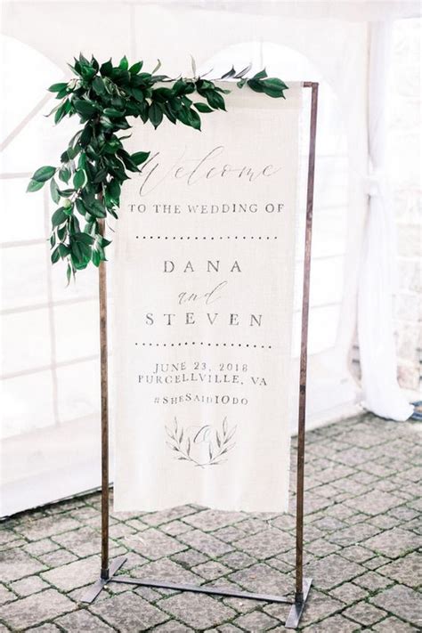 20 Chic Wedding Welcome Signs Youll Love Emmalovesweddings