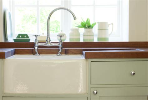 I decided to do some experimenting and see if i could get the porcelain to shine white once again without using bleach or any harsh chemicals. Dirty Porcelain Kitchen Sink - Dirty Porcelain Kitchen ...
