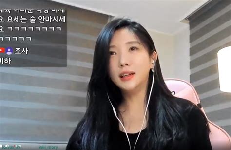 Tv.sbs.co.kr/dojun1000gok/ 최신 영상 더보기 : 포모스 트위치로 이적한 퀸미코 근황