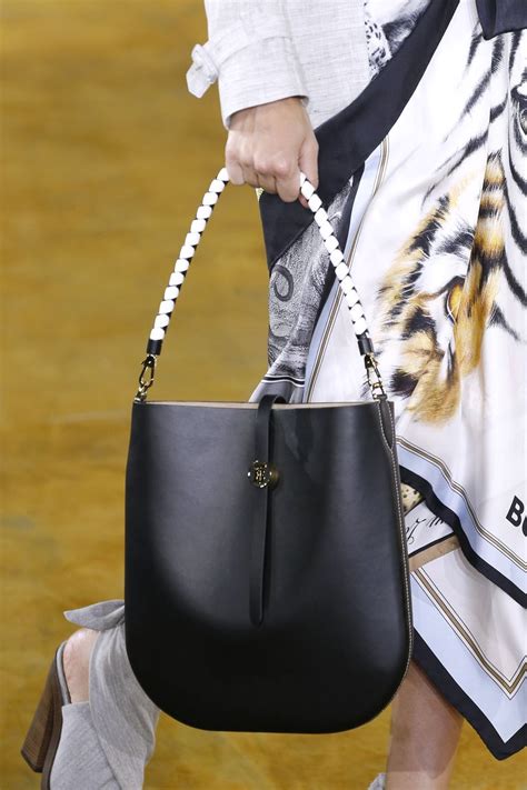 Top 20 shoulder bag in india 2021 november 28, 2020. Spring 2020 Bag and Purse Trends - Best Bags for Spring ...