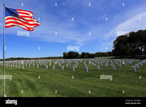 Calverton National Cemetery Long Island, NY Stock Photo - Alamy