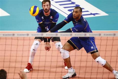 Cliquez sur l'image pour accéder à la page. Volley - Médias - L'équipe de France de volley-ball de ...