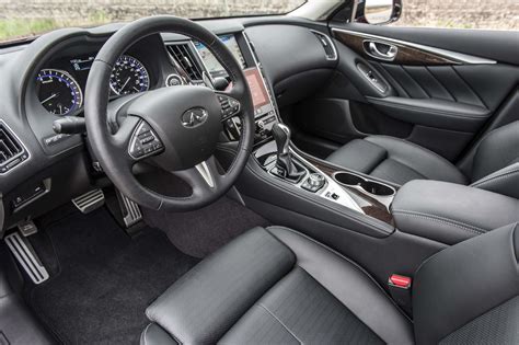 The red sport 400 also has matte black carbon fiber detailing and red contrast stitching that takes. 2016 Infiniti Q50 Red Sport 400: Hot Like Curry ...