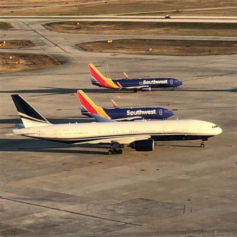 Size Comparison Between Two Boeing 737s And A Boeing 777 Pics