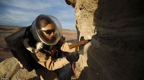 Humans Exploring Mars Amazing Pictures From Mission Simulation Base