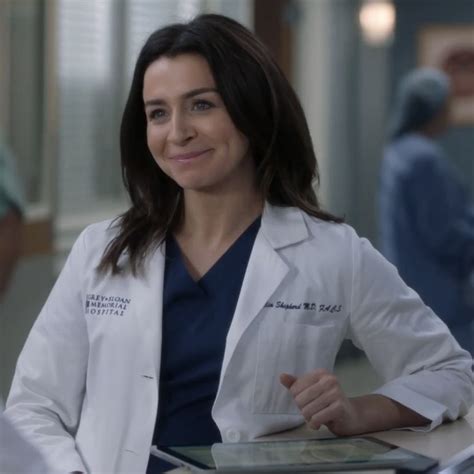 Amelia Shepard Grey S Anatomy Doctors Stylish Scrubs Caterina Scorsone Memorial Hospital