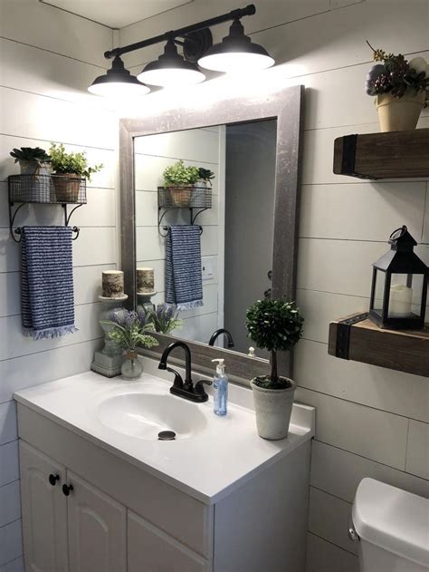 On the off chance that you have a material storeroom put things that are not utilized that regularly in there. 57 Beautiful Rustic Small Bathroom Remodel Ideas On A ...