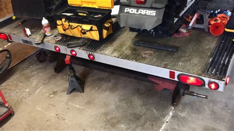 A quick and easy way to test the lights on any trailer with a flat 4 connector. Trailer Lights - Checking Using a Battery - YouTube