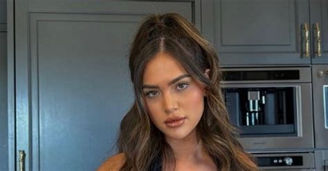 Love Islands Anna May Robey Sends Her Fans Wild After She Goes Braless