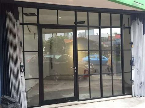 Beli kaca tempered 10mm online berkualitas dengan harga murah terbaru 2021 di tokopedia! Pintu kaca tempered frameless Jendela kusen alumunium ...