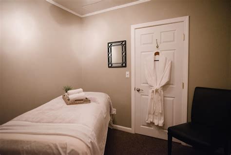 Lisa’s Back Massage Therapy Contacts Location And Reviews Zarimassage