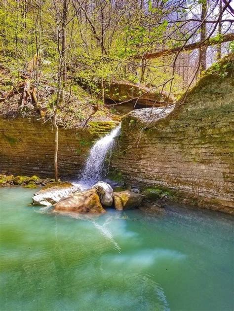 Theres No Better Time To Take This Waterfall Cave Hike In Arkansas