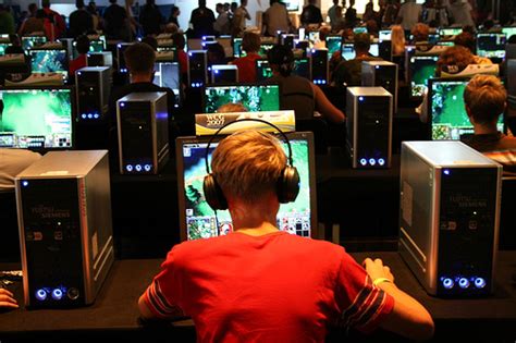 Adult Video Gamers Are Heavier, More Introverted and More Likely Depressed