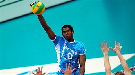 Leon left cuba in 2013 to pursue abroad. Top 10 Best Volleyball Attacks by Wilfredo Leon - YouTube