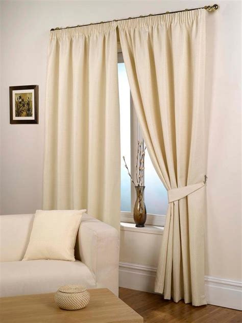 20 Modern Living Room Curtains Design Votreart