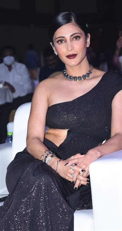 Shruti Hassan Attends Siima 2021 In A Black Saree Gown