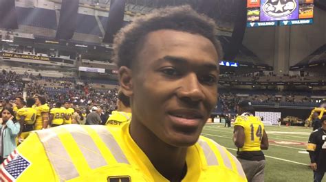 Devonta smith has been a dangerous downfield weapon for the crimson tide ever since arriving in tuscaloosa in 2017. Devonta Smith says Alabama's QB commit was in his ear at ...