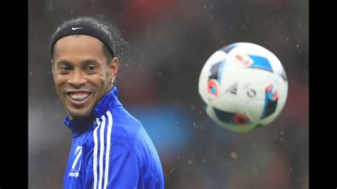 Ronaldinho Skills Goals And Tricks Tribute The Legend 2016 1080p Hd