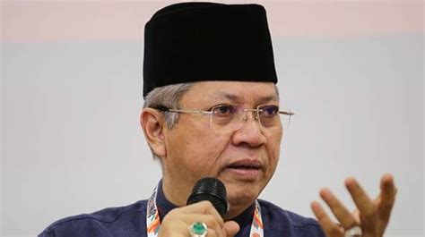Masih banyak tak faham ke? Jangan campur urusan mahkamah dan gugur kes pendakwaan ...