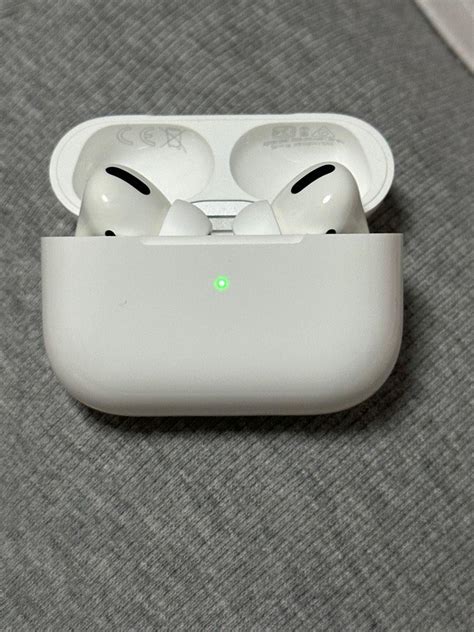 Apple Airpods Pro 1st Gen With Magsafe Charging Case Audio Earphones