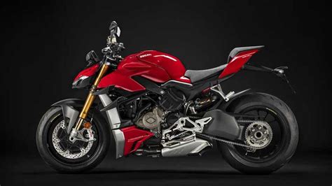 Streetfighter V4 Ducati Panigale Versi Naked Yang Super Agresif