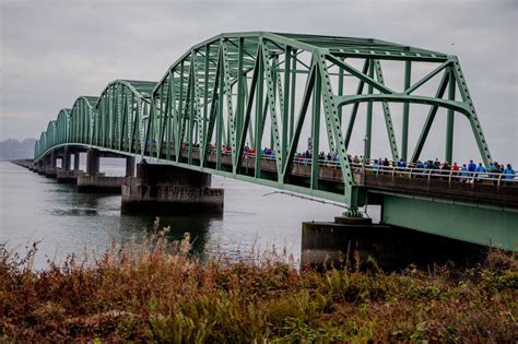 Astoria Megler Bridge Run Thousands Cross North Americas Longest