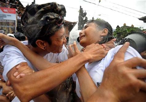 Omed Omedan Mass Kiss Tradition In Bali Indonesia Travel