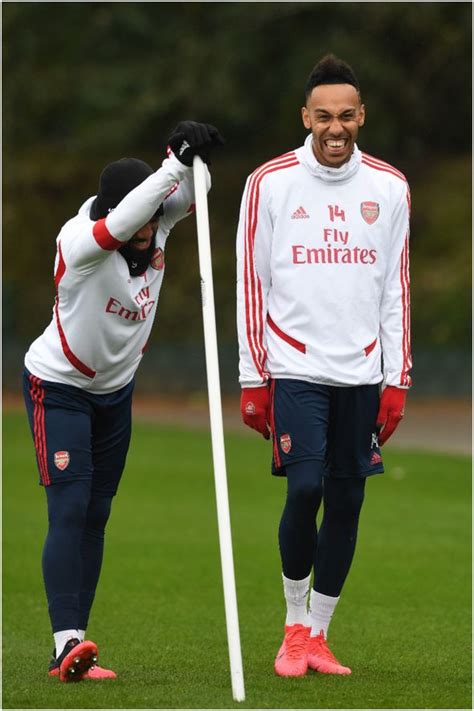 Man utd's edinson cavani plan confirmed, kylian mbappe latest. Transfer news LIVE: Man Utd 'accept' £150m club-record ...