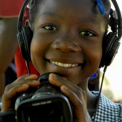 Hurricane matthew battered the south of haiti on october 4, 2016. Spot hecho por niños a beneficio de Haití, Campañas ...