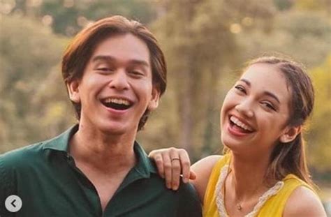 Behind the scene rangga azof menyanyi duet bikin baper liat rangga azof dan haico di samudra cinta malam puncak sctv | azof nyanyi kesayanganku mp3 duration 3:02 size 6.94 mb. Bikin Potek! 5 Momen Mesra Pertunangan Rangga Azof dan ...