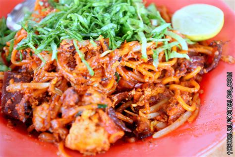 No no not squid like that kind of sotong but it's the sotong kering like in 'sambal sotong' type you know what i mean? Penang Part II - Bangkok Lane Mee Goreng - The Halal Food Blog