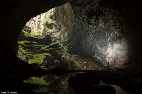 Bradford Couple Discover The Worlds Largest Cave In Vietnam Daily