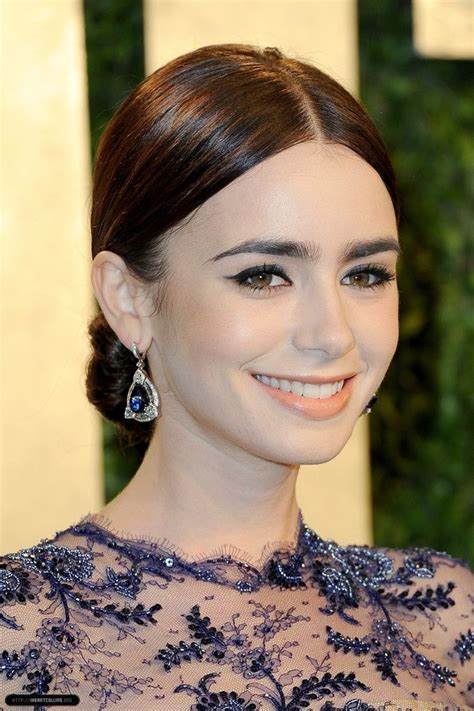 Best Beauty Looks From The Oscars Lily Collins Hair Lily Collins