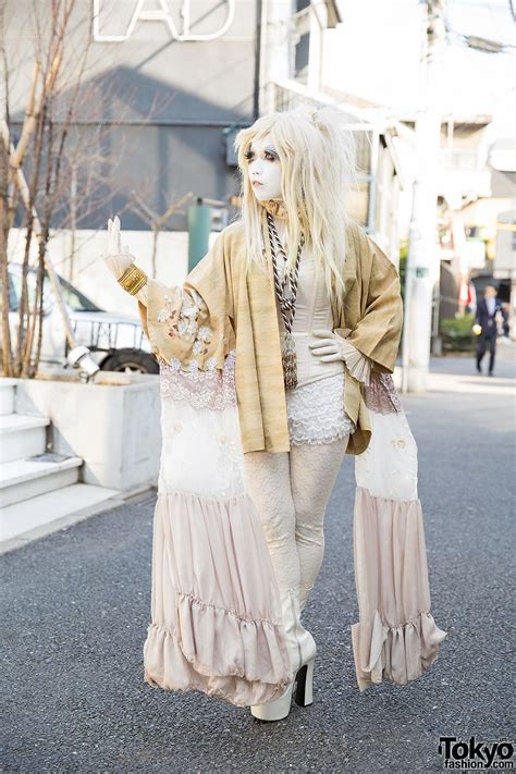 Shironuri Artist Minori In Gold Kimono Corset And Platform Boots Tokyo