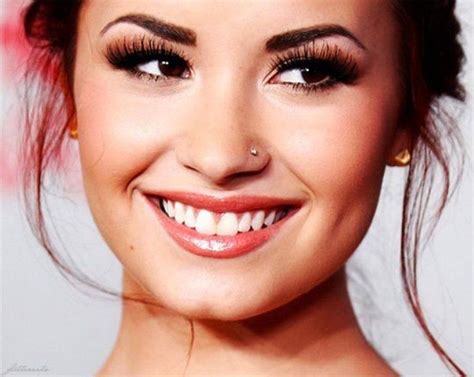 13 Reasons A Nose Ring Is One Of The Sexiest Things A Girl Can Rock Nose Piercing Celebrities
