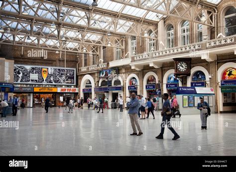 Charing Cross Station Concourse In London Uk Stock Photo 85199208 Alamy