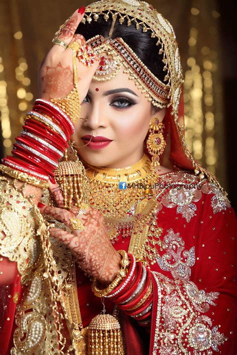 Lovely Bride In Indian Bride Photography Poses Indian Wedding