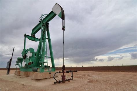 Texas Isnt Plugging Abandoned Oil And Gas Wells Fast Enough Kut