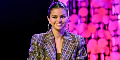 Does Selena Gomez Represent Latinxs Popsugar Latina