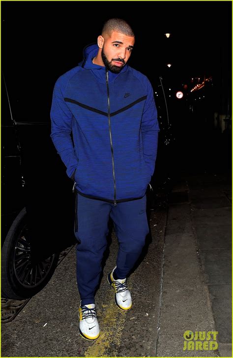 Drake Looks Casual While Stepping Out For A Night Of Clubbing Photo 3589788 Drake Photos