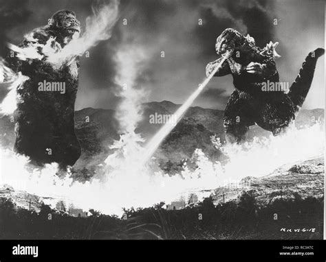 King Kong Vs Godzilla 1962 Hi Res Stock Photography And Images Alamy