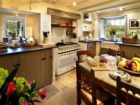 Small Farmhouse Kitchen Design Decor For Classic Interior Splendor