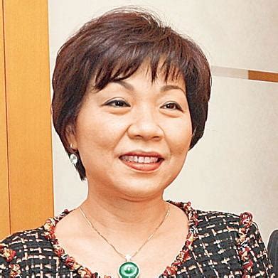 Jeanette lee popularized the sport in the 1990s and is a member of three hall of fames. Yuet Wah Chu - Wealth-X Dossier
