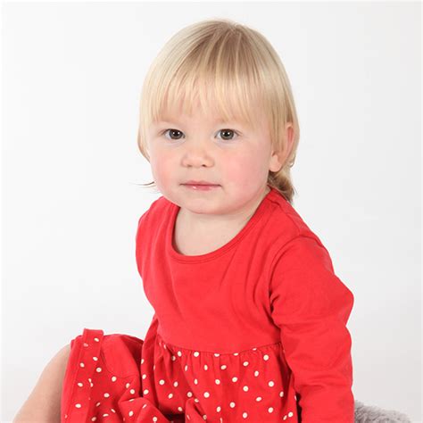 If you want to learn siput in english, you will find the translation here, along with other translations from indonesian to english. London Baby Modelling - Lottie English